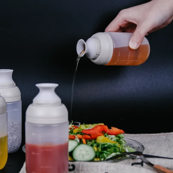 olive oil squeeze bottle (1)