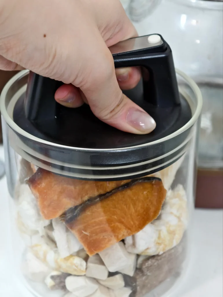 Vacuum Sealable Jars (16)