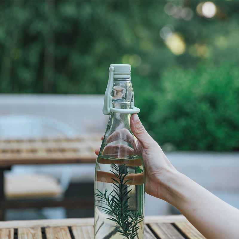 glass bottles swing tops