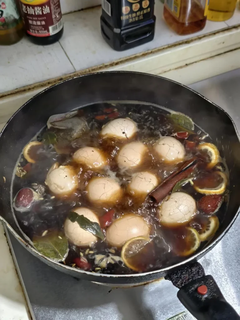 Braised tea eggs