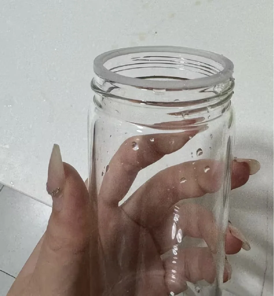 spice jars with shaker lids (1)
