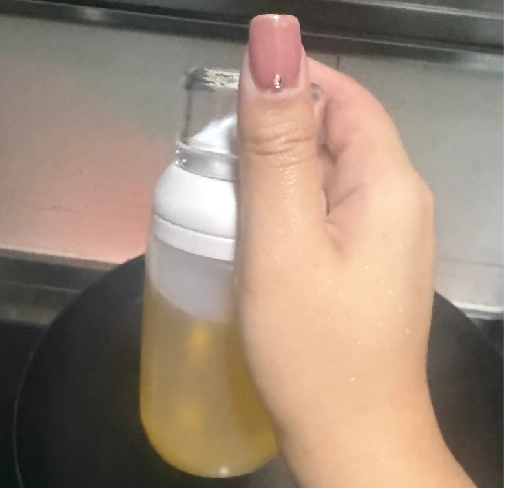 oil squeeze bottle (1)